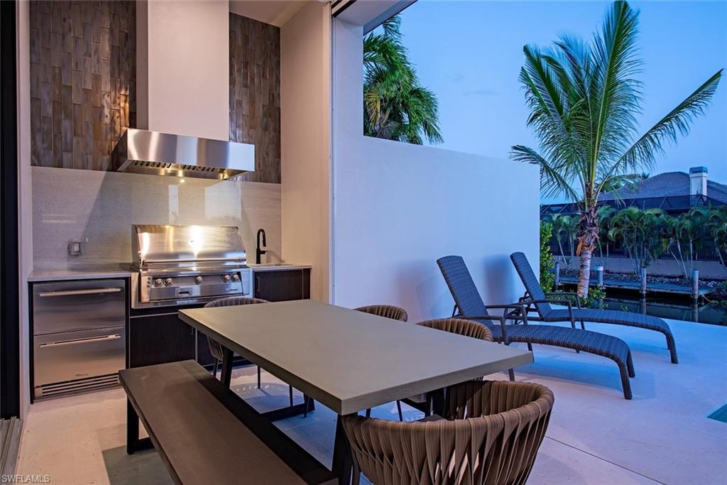 GOLDEN SHORES - Residential