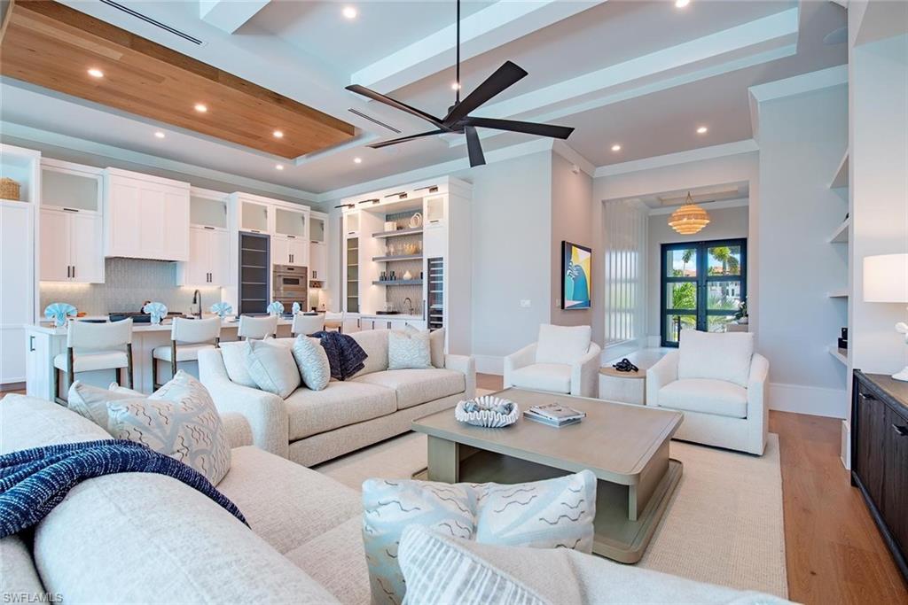 GOLDEN SHORES - Residential