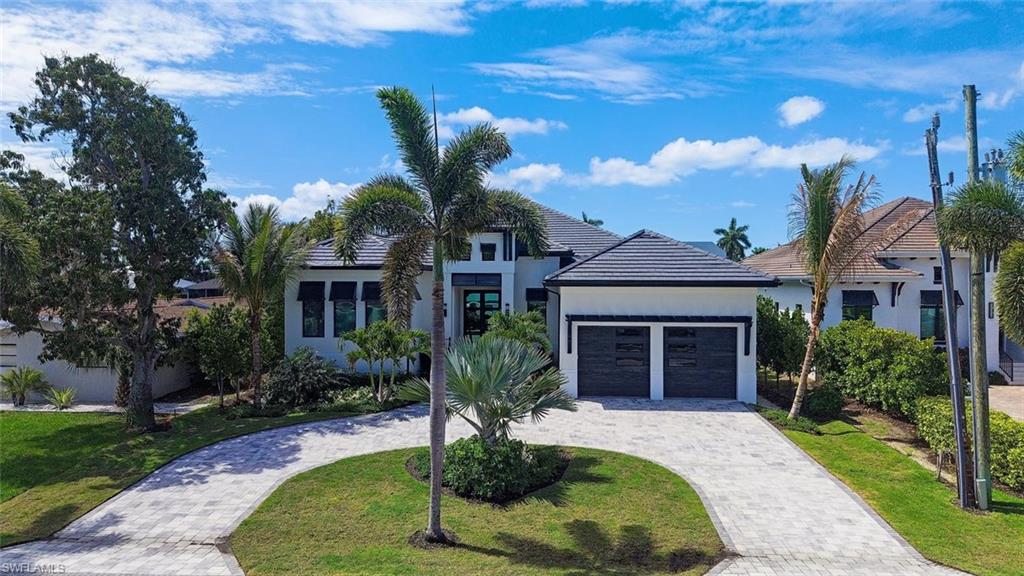 GOLDEN SHORES - Residential