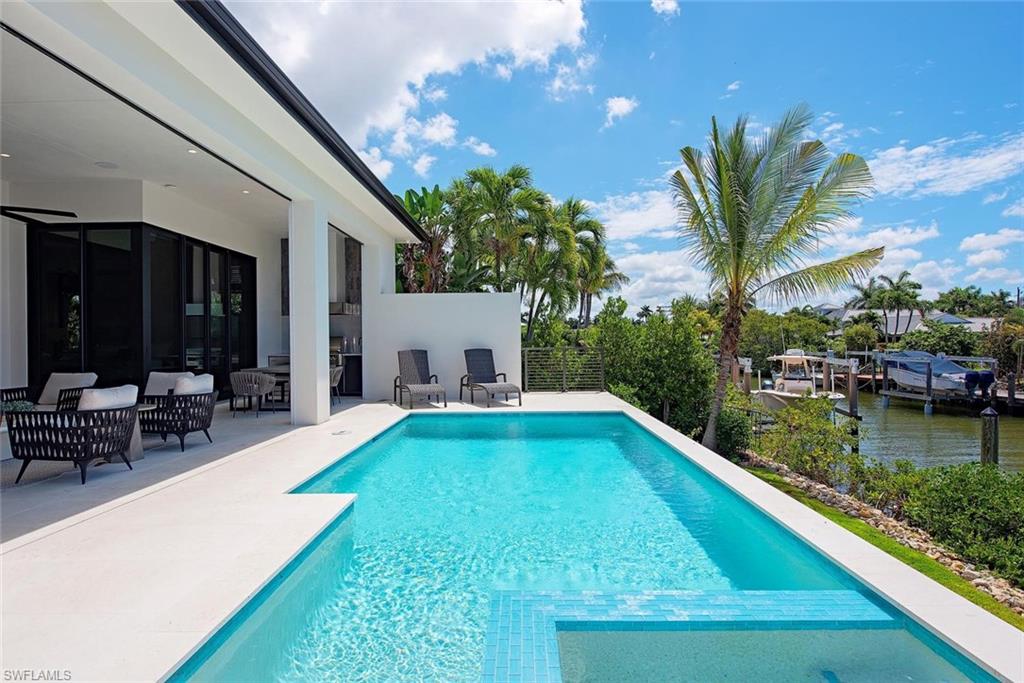GOLDEN SHORES - Residential