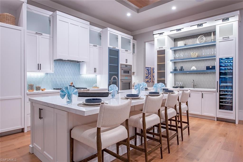 GOLDEN SHORES - Residential