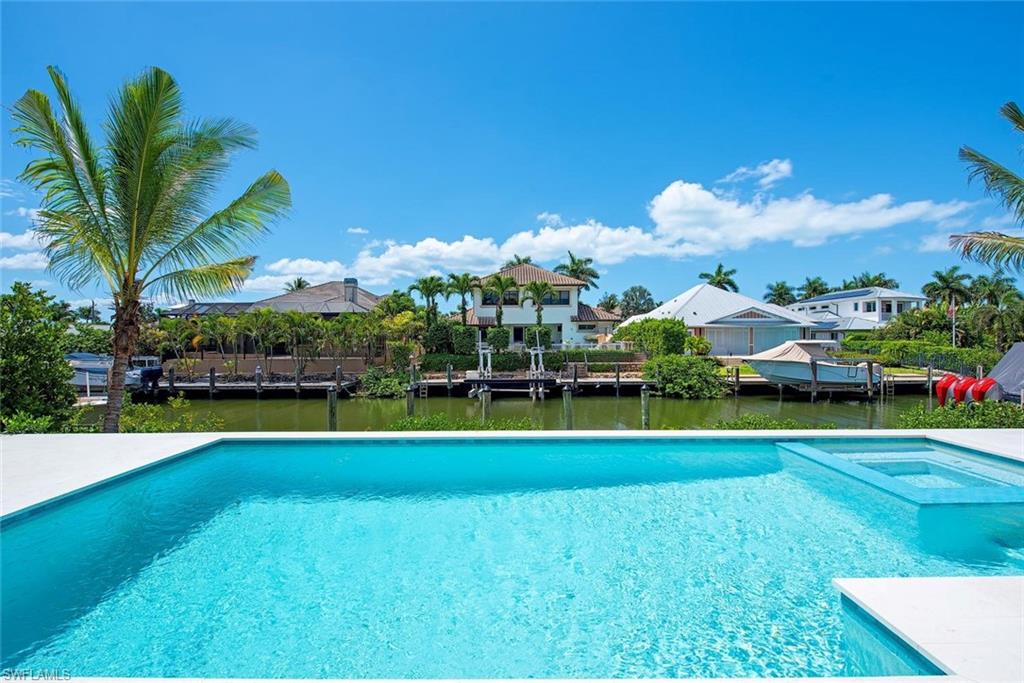 GOLDEN SHORES - Residential