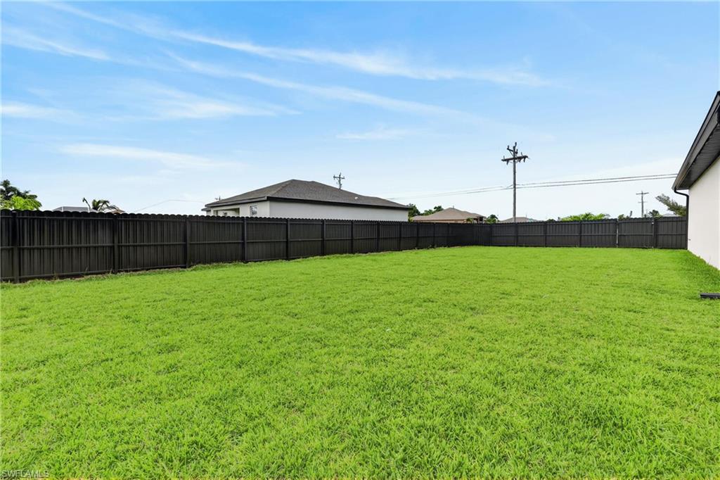 CAPE CORAL - Residential