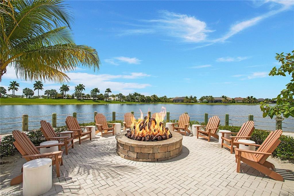 PARROT CAY - Residential