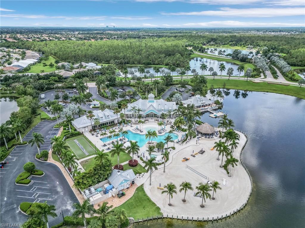 PARROT CAY - Residential