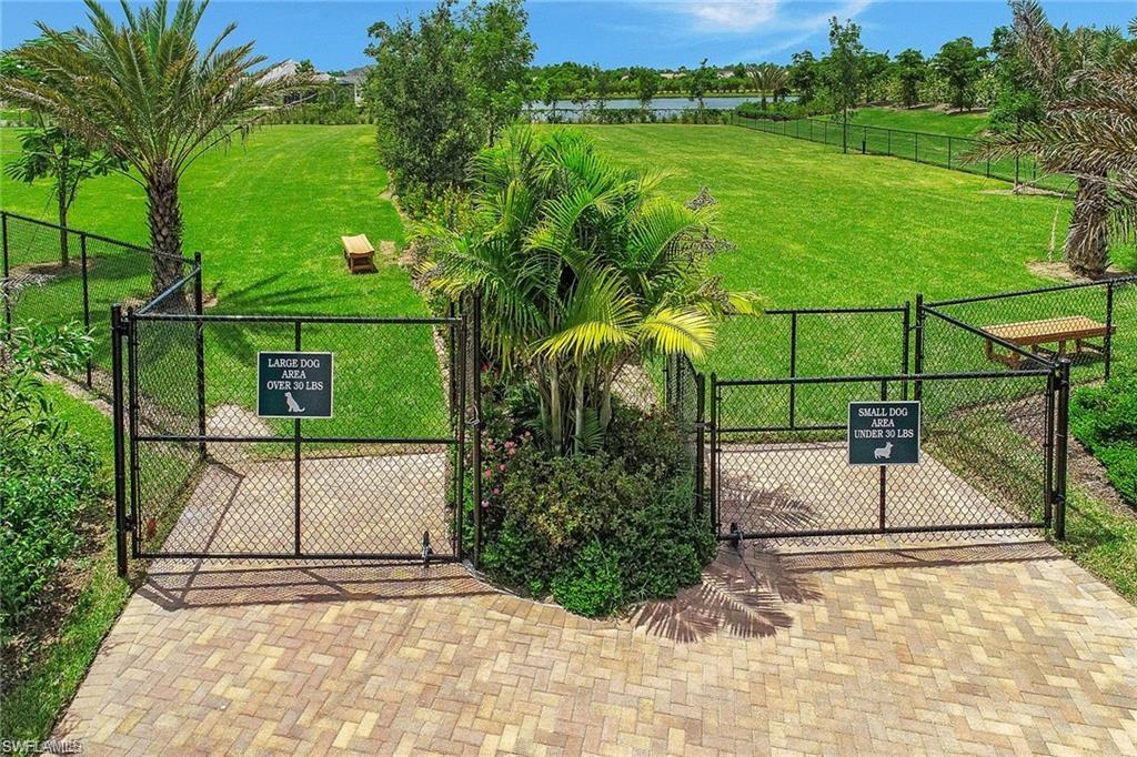 PARROT CAY - Residential