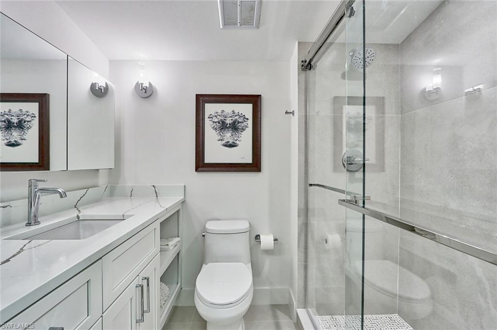 COMMODORE CLUB - Residential Lease