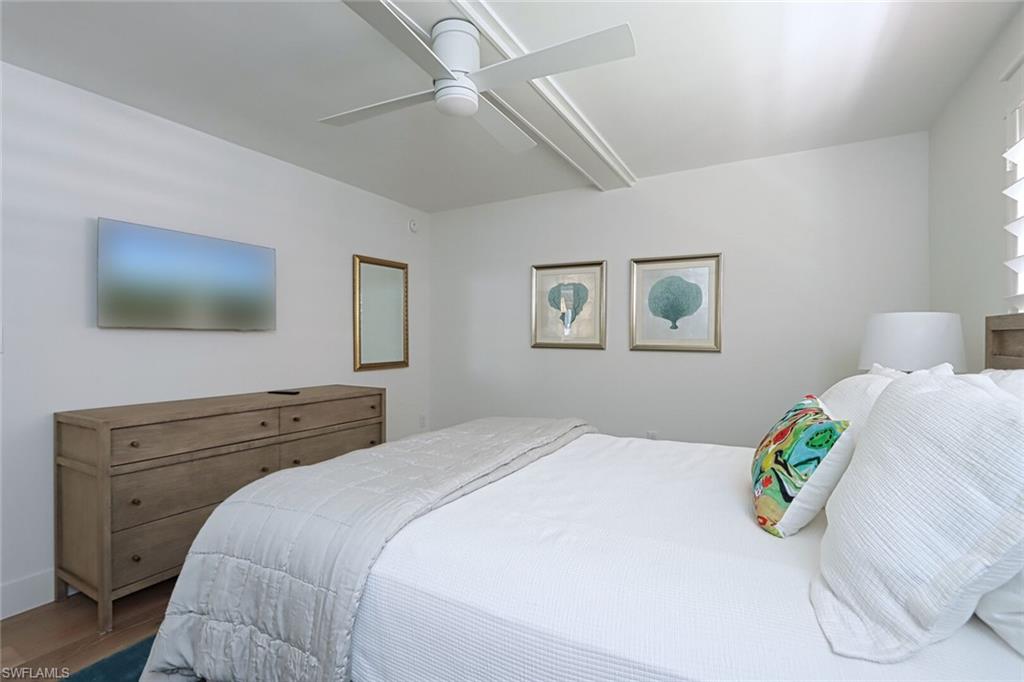 COMMODORE CLUB - Residential Lease