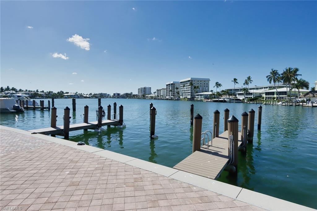 COMMODORE CLUB - Residential Lease
