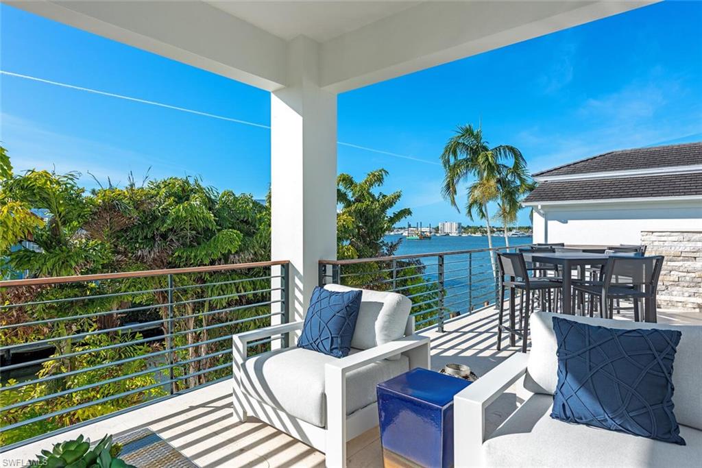GOLDEN SHORES - Residential