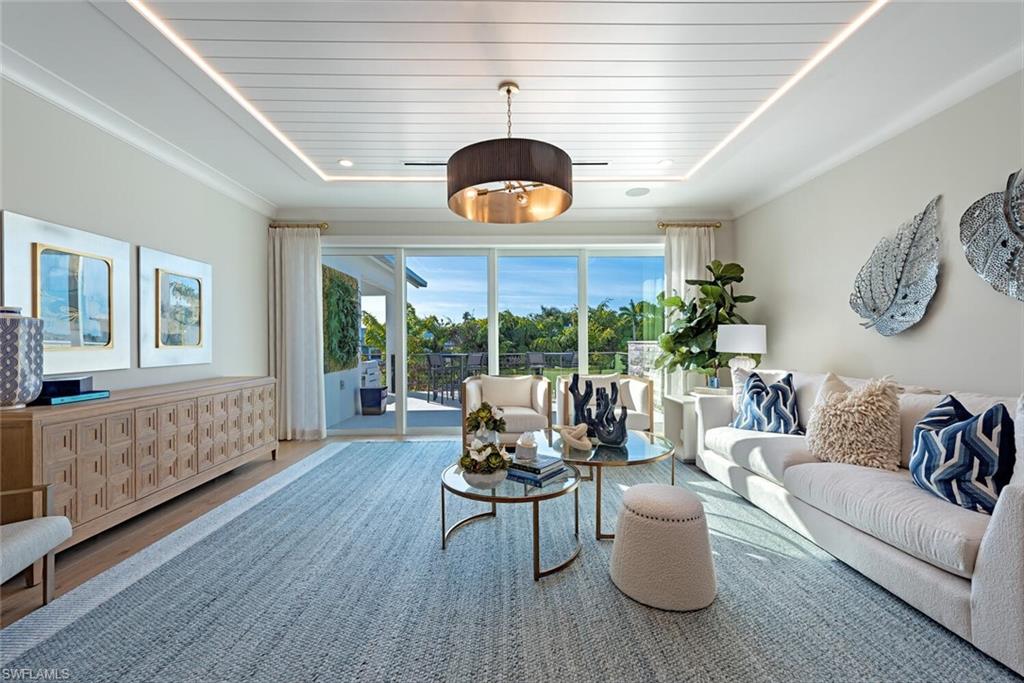 GOLDEN SHORES - Residential