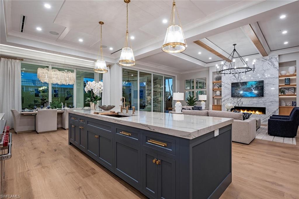 GOLDEN SHORES - Residential