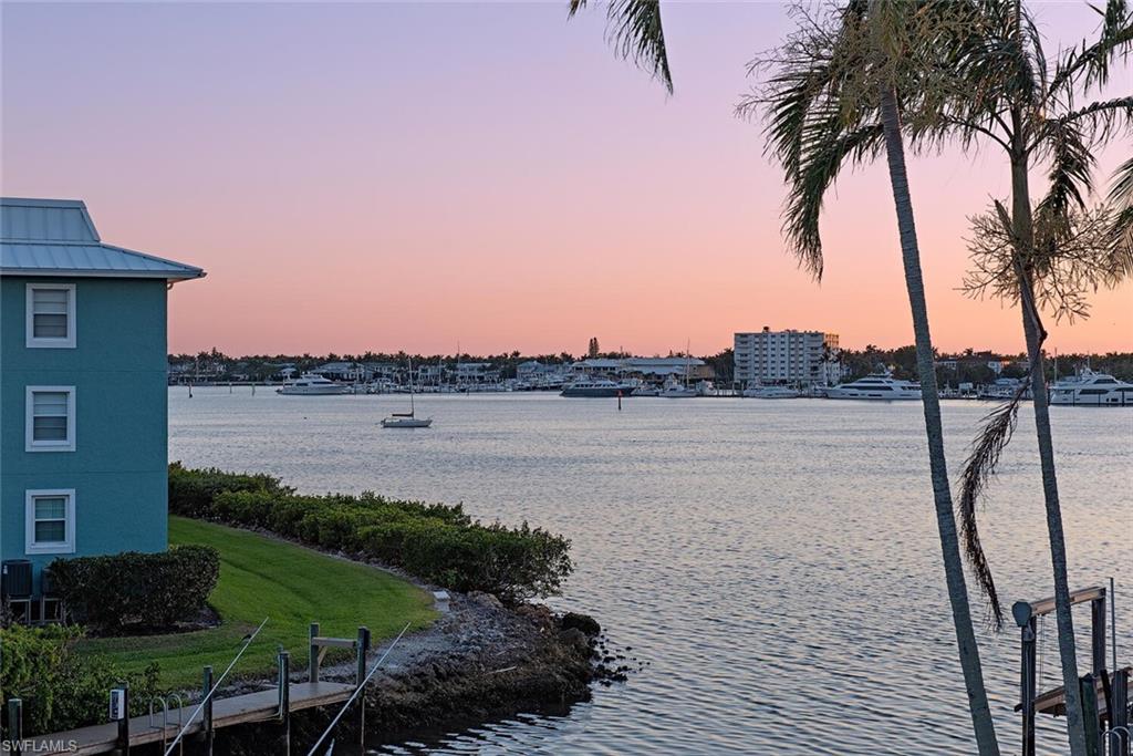 GOLDEN SHORES - Residential