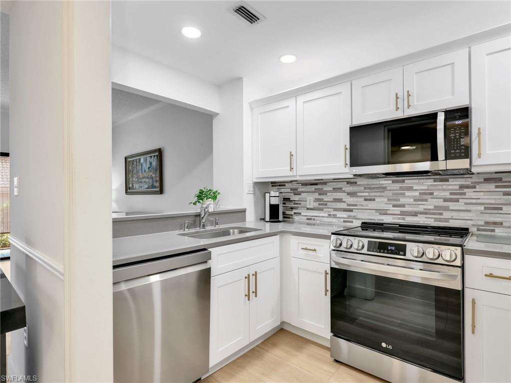 ARBOR TRACE - Residential