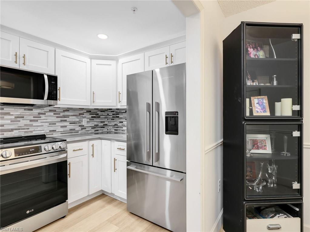 ARBOR TRACE - Residential