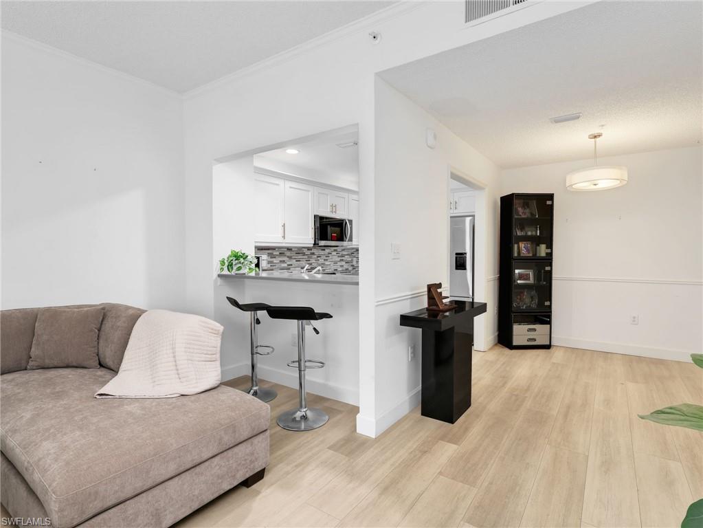 ARBOR TRACE - Residential