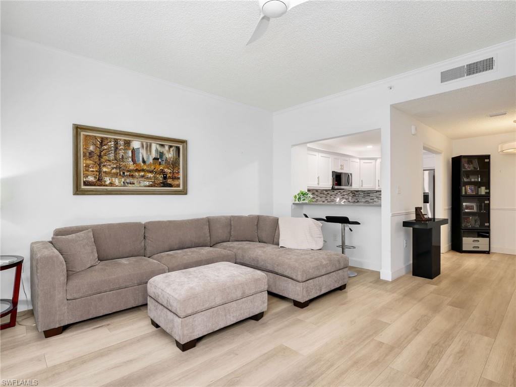 ARBOR TRACE - Residential