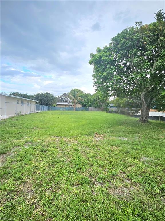 SHADOWLAWN AT NAPLES - Land