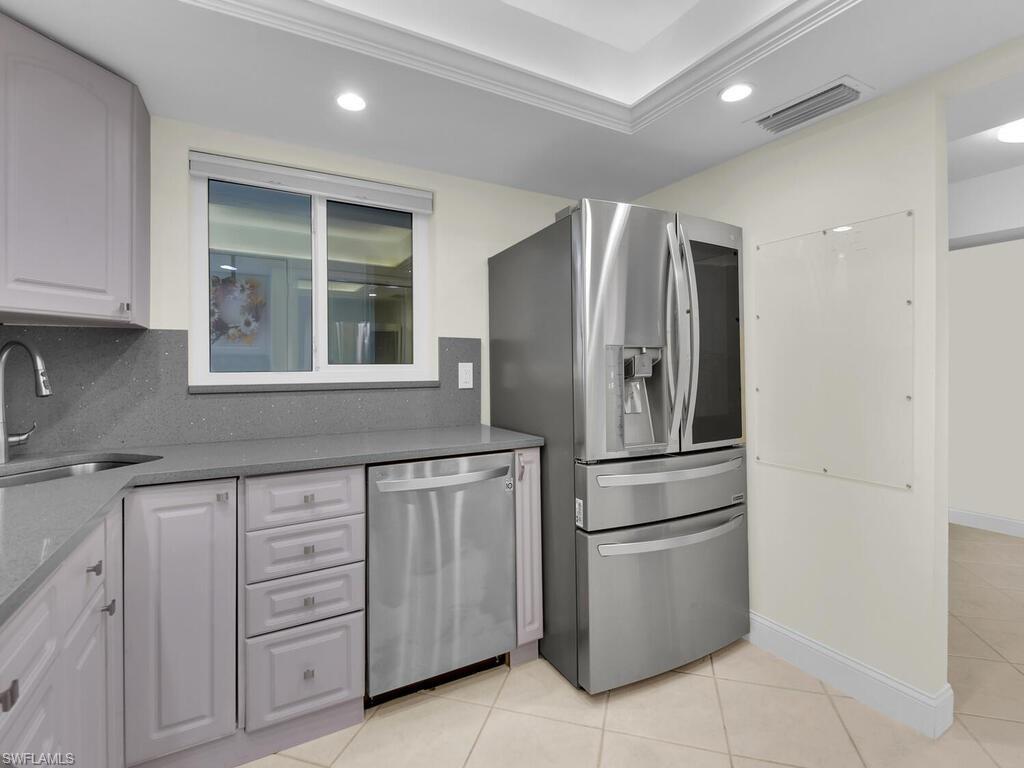 NAPLES BATH AND TENNIS CLUB - Residential