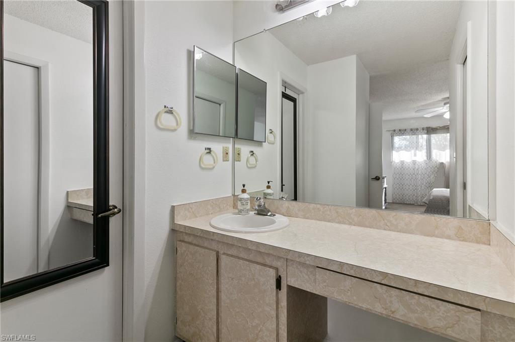 ROYAL WOODS - Residential
