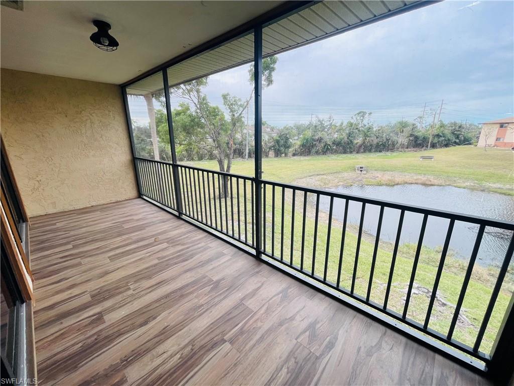 ROYAL WOODS - Residential