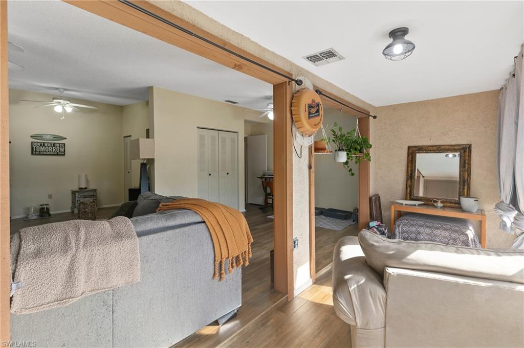 ROYAL WOODS - Residential