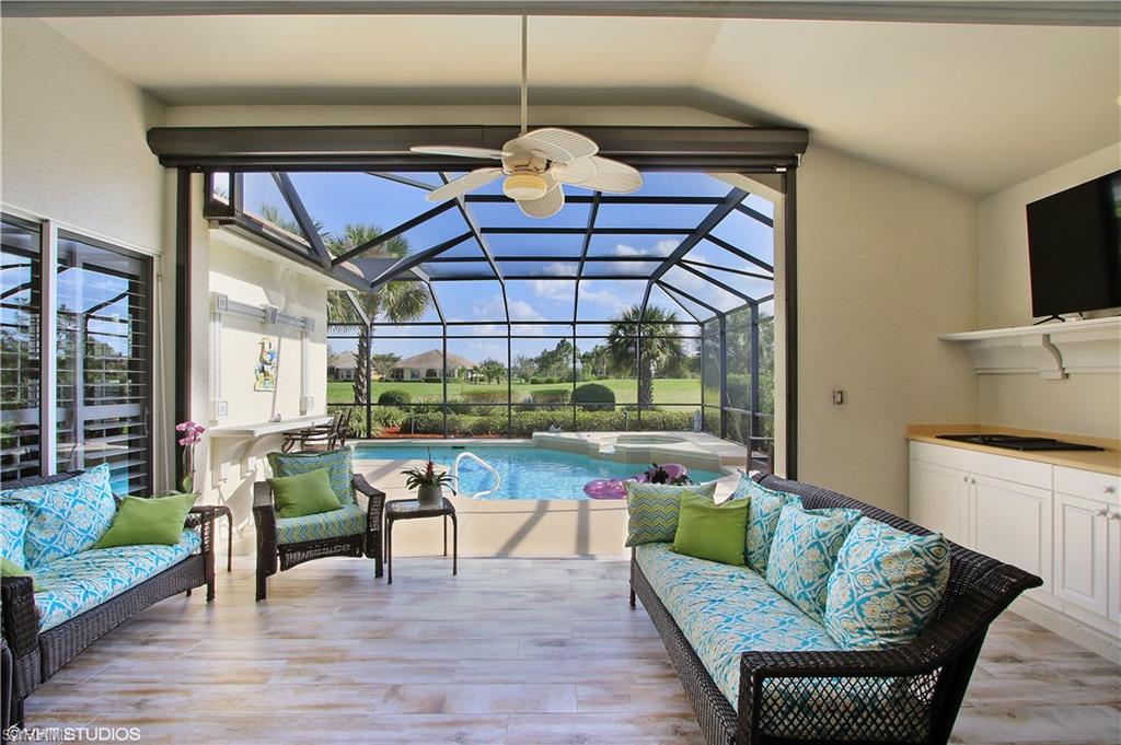 COUNTRY CLUB - Residential