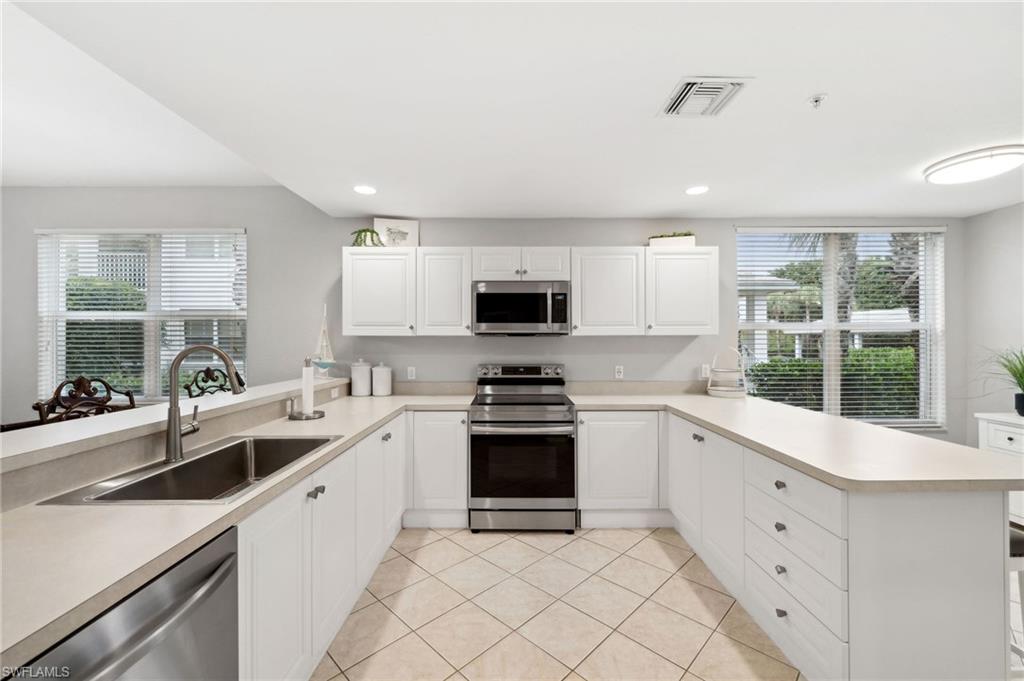WHISPER TRACE - Residential Lease