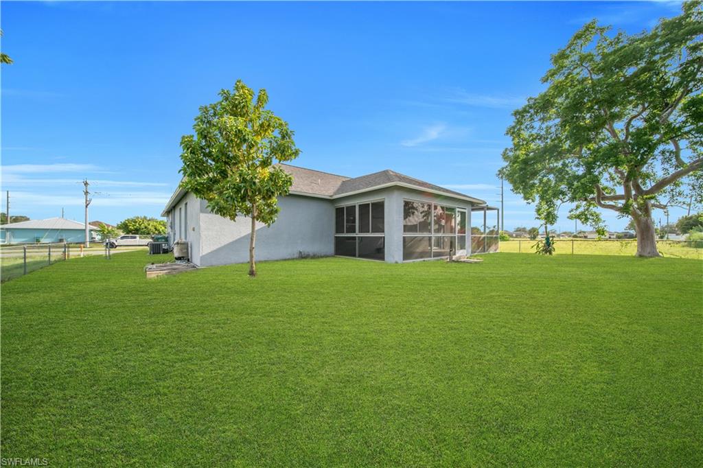 CAPE CORAL - Residential