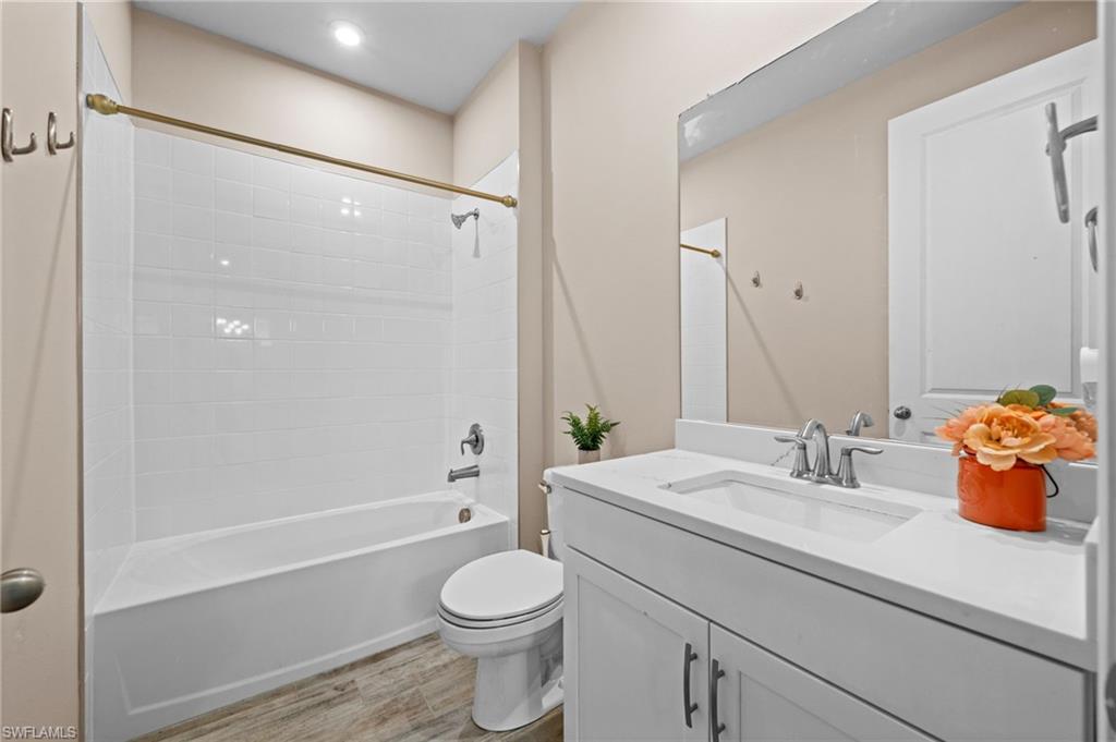 BONAVIE COVE - Residential Lease