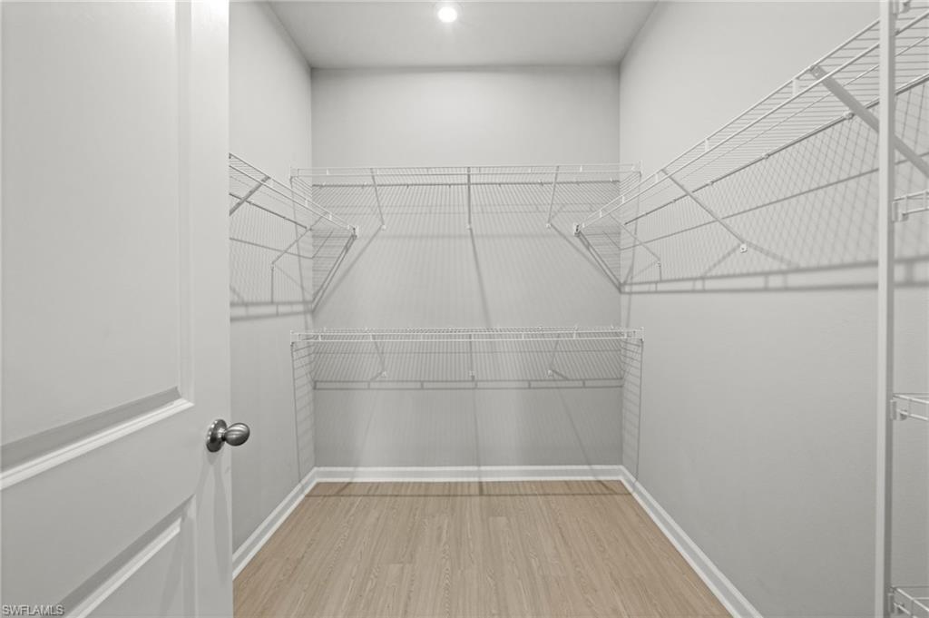 BONAVIE COVE - Residential Lease