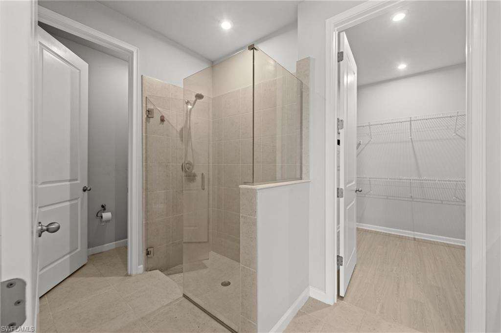 BONAVIE COVE - Residential Lease