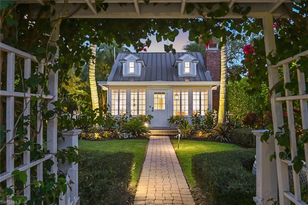 OLDE NAPLES - Residential