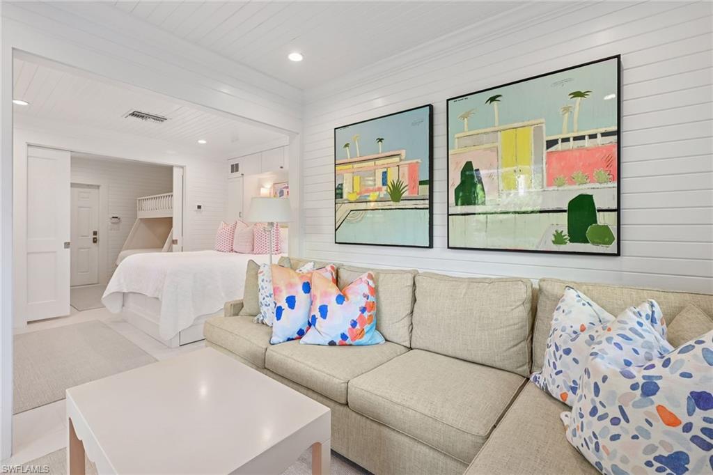 OLDE NAPLES - Residential