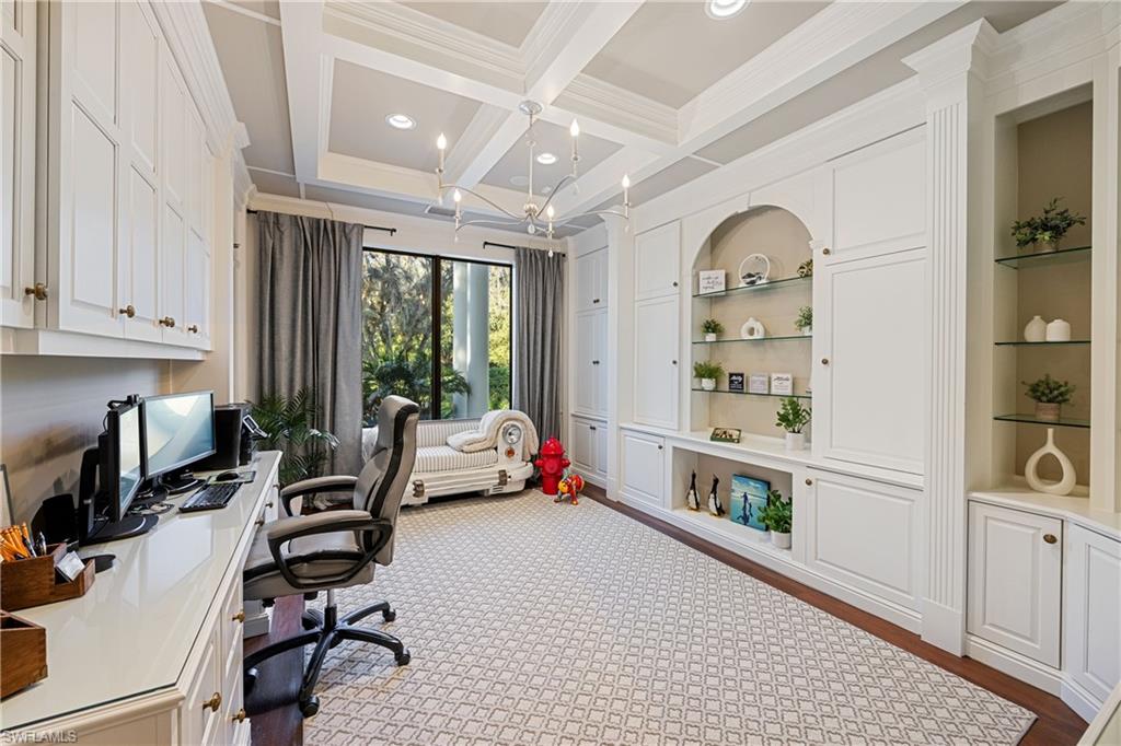 COLLIER WOODS - Residential
