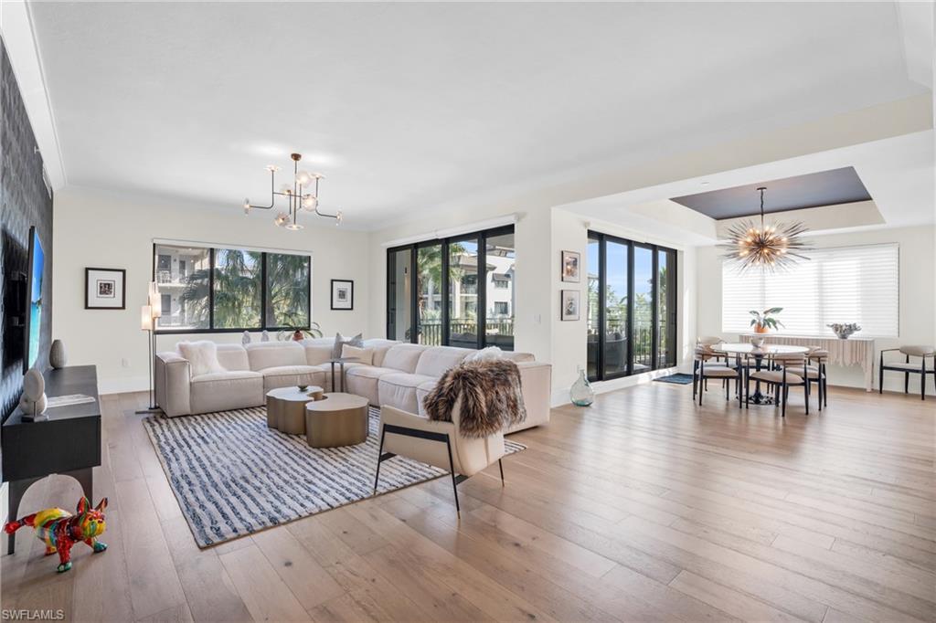 QUATTRO AT NAPLES SQUARE - Residential