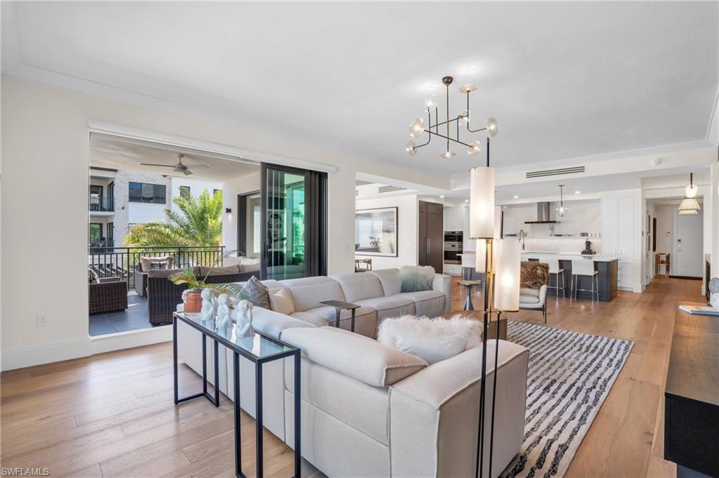 QUATTRO AT NAPLES SQUARE - Residential