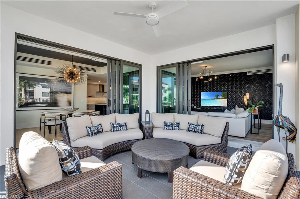 QUATTRO AT NAPLES SQUARE - Residential