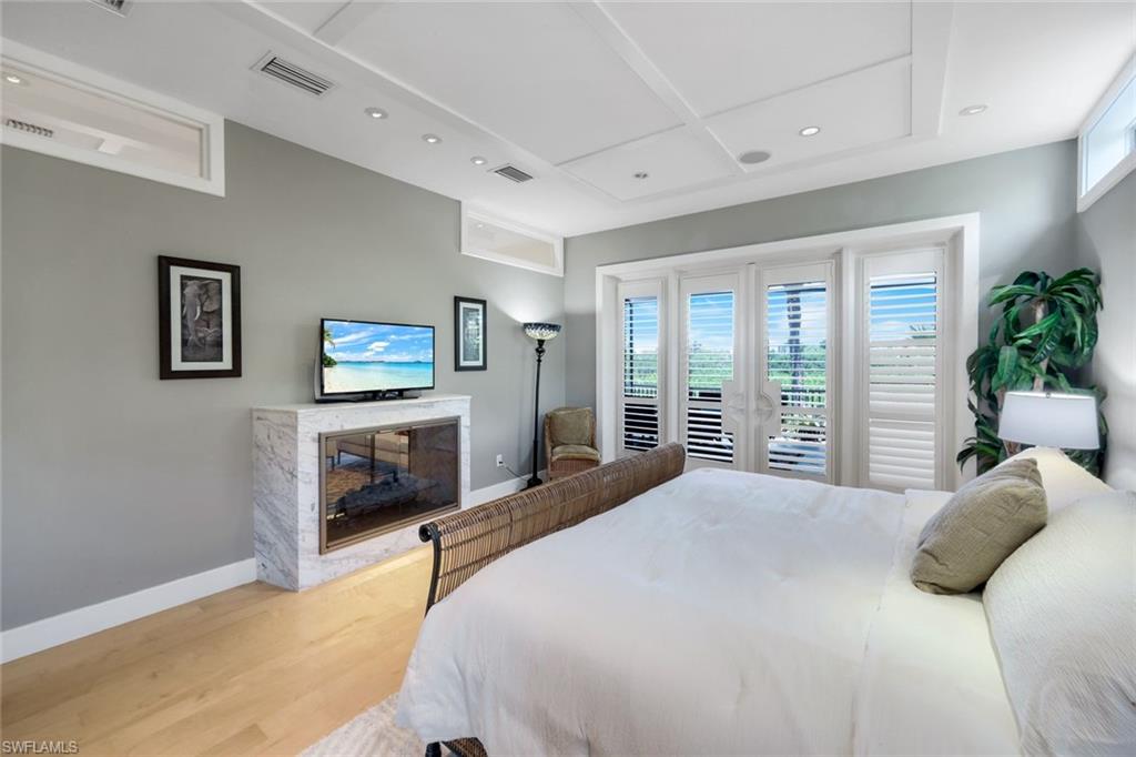 HIDEAWAY BEACH - Residential