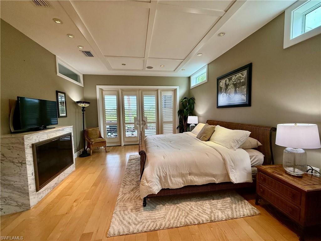 HIDEAWAY BEACH - Residential