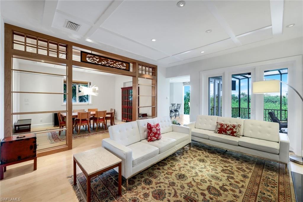 HIDEAWAY BEACH - Residential