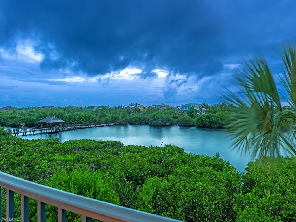 HIDEAWAY BEACH - Residential