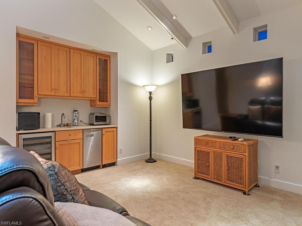 HIDEAWAY BEACH - Residential