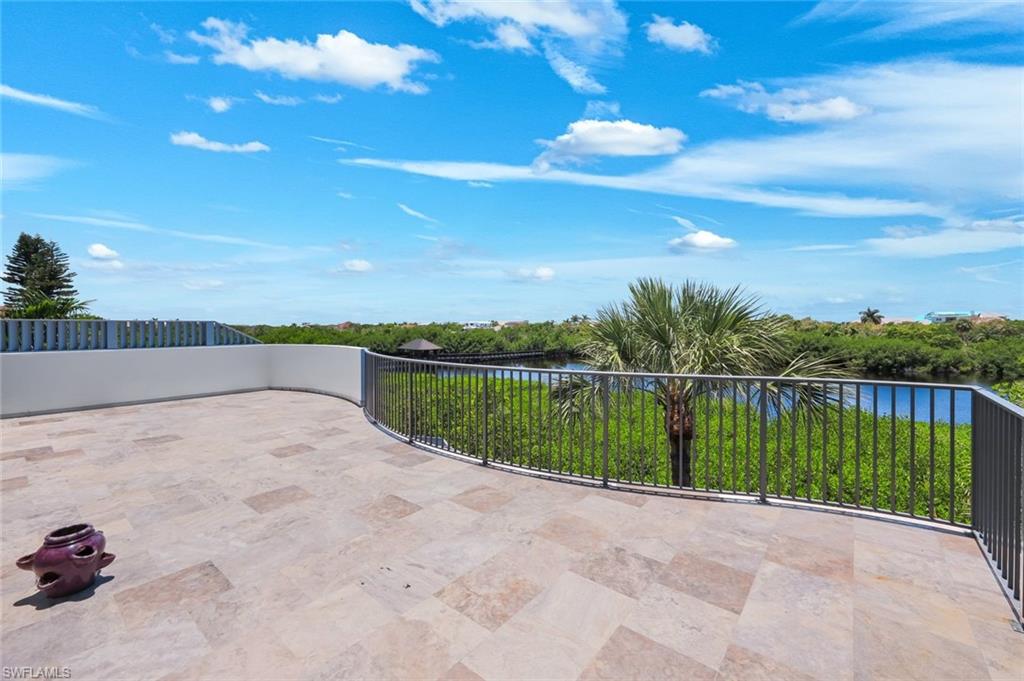 HIDEAWAY BEACH - Residential