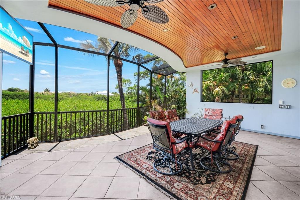 HIDEAWAY BEACH - Residential