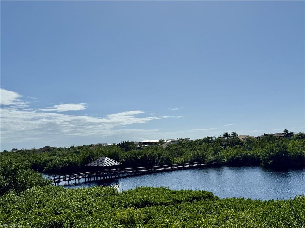 HIDEAWAY BEACH - Residential