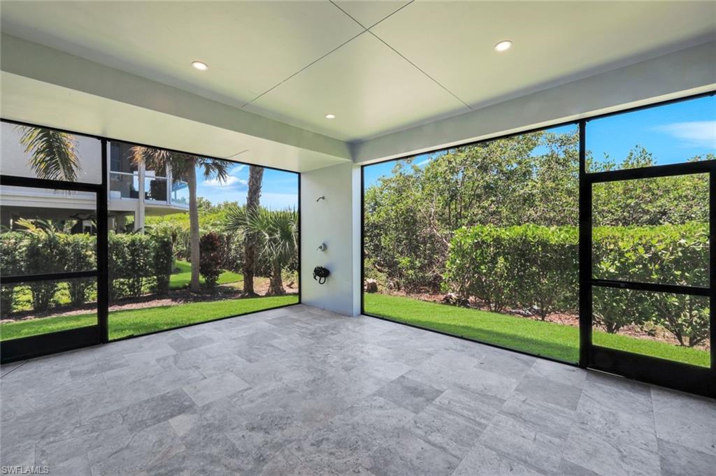 HIDEAWAY BEACH - Residential