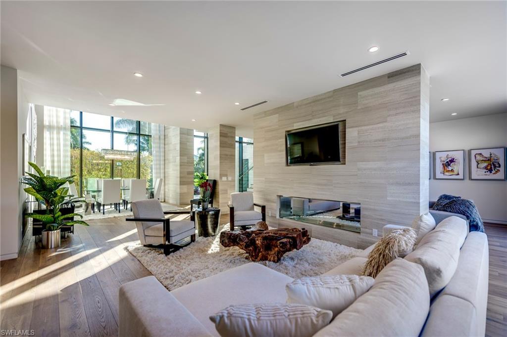 PARK SHORE - Residential