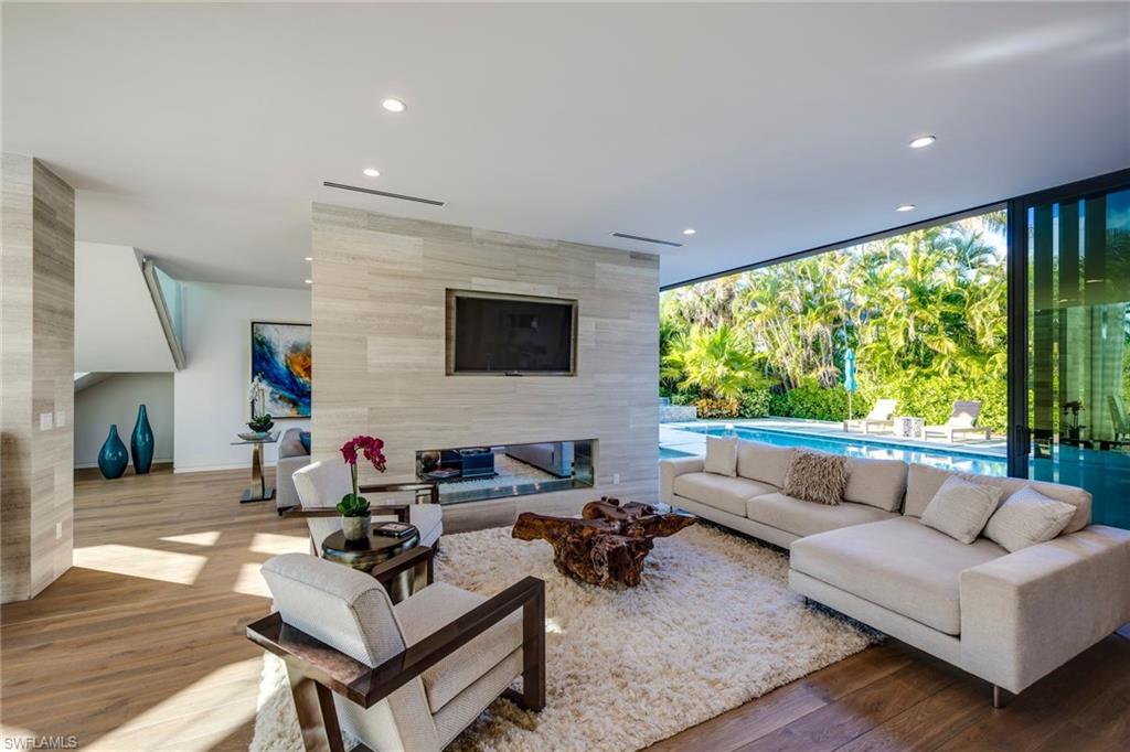 PARK SHORE - Residential