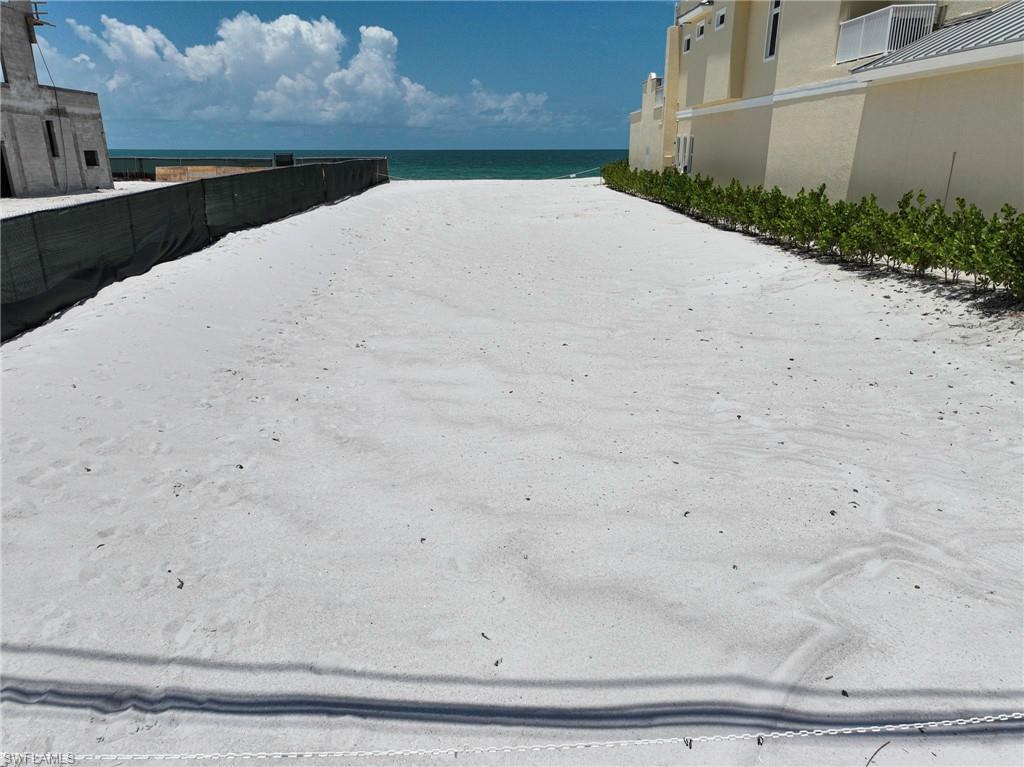 BONITA BEACH - Land